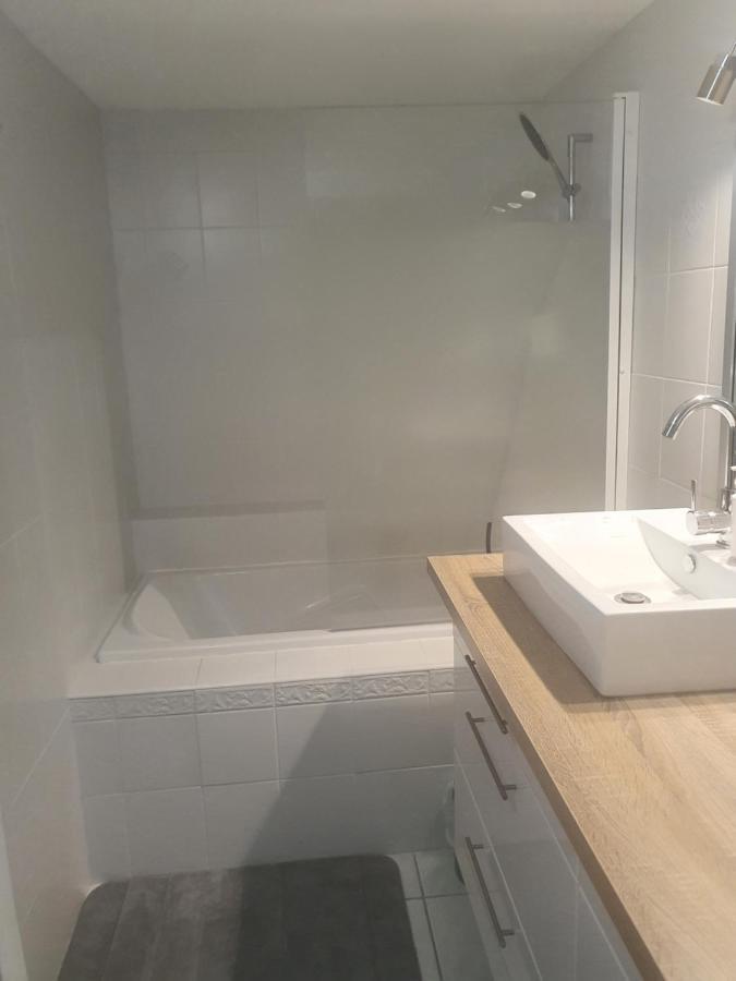 T2 Jusqu'A 4 Personnes En Rez-De-Jardin De Maison, Avec Piscine, Draps Et Serviettes De Toilette Fournis Apartment Аржеле-сюр-Мер Екстериор снимка